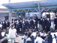 子どもたちの合唱の様子1