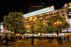 画像です。南海難波駅前