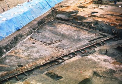 【写真】発見された水泳場の北端（北東から）