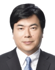 西元委員の写真