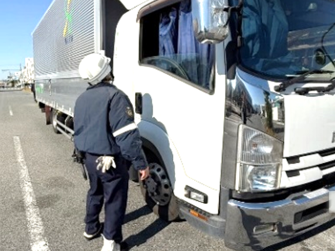 令和7年11月20日、啓発活動の様子