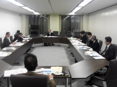 懇話会の一場面