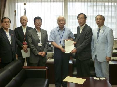 稲見政務官