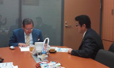 野田税制調査会長と松井知事