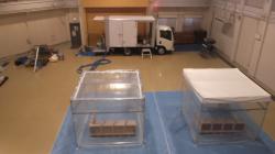 資材（硬化ウレタン等）、道具、工具、車両は主催者が搬入して実施しています。の写真中央から