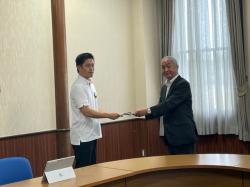 令和5年度上半期知事手交の写真1