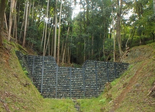 治山ダム例1