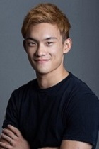 井藤亘さんが正面を向いている