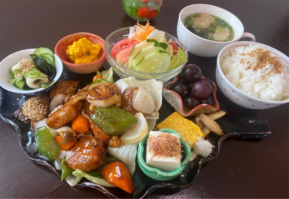 旬の野菜たっぷり酢豚