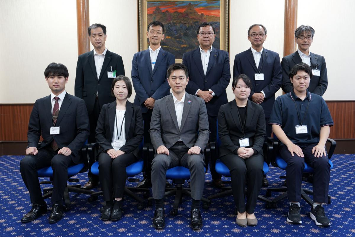 報告会の全体写真