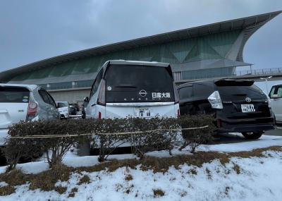 日産大阪より無償貸与いただいた車の写真