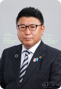 岡沢議員の写真