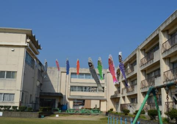 校舎外観