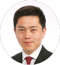 大阪府知事　吉村洋文の写真。
