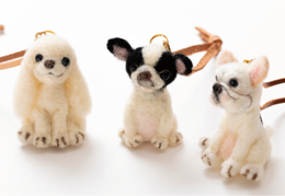 こさえたんの製品。犬のぬいぐるみの画像。