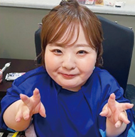 東佳実氏の写真